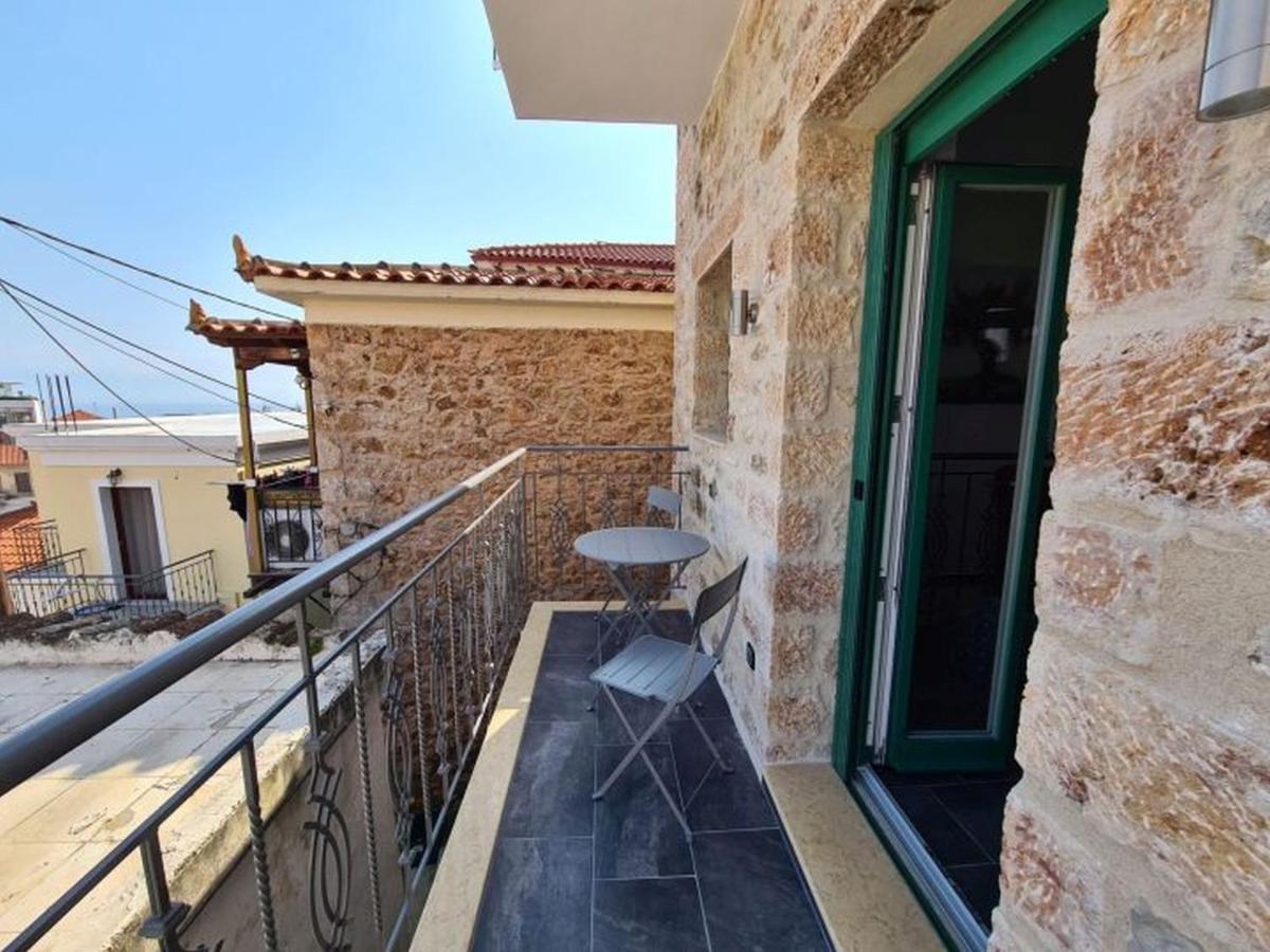 Gythio Townhouse Apartment Exterior photo