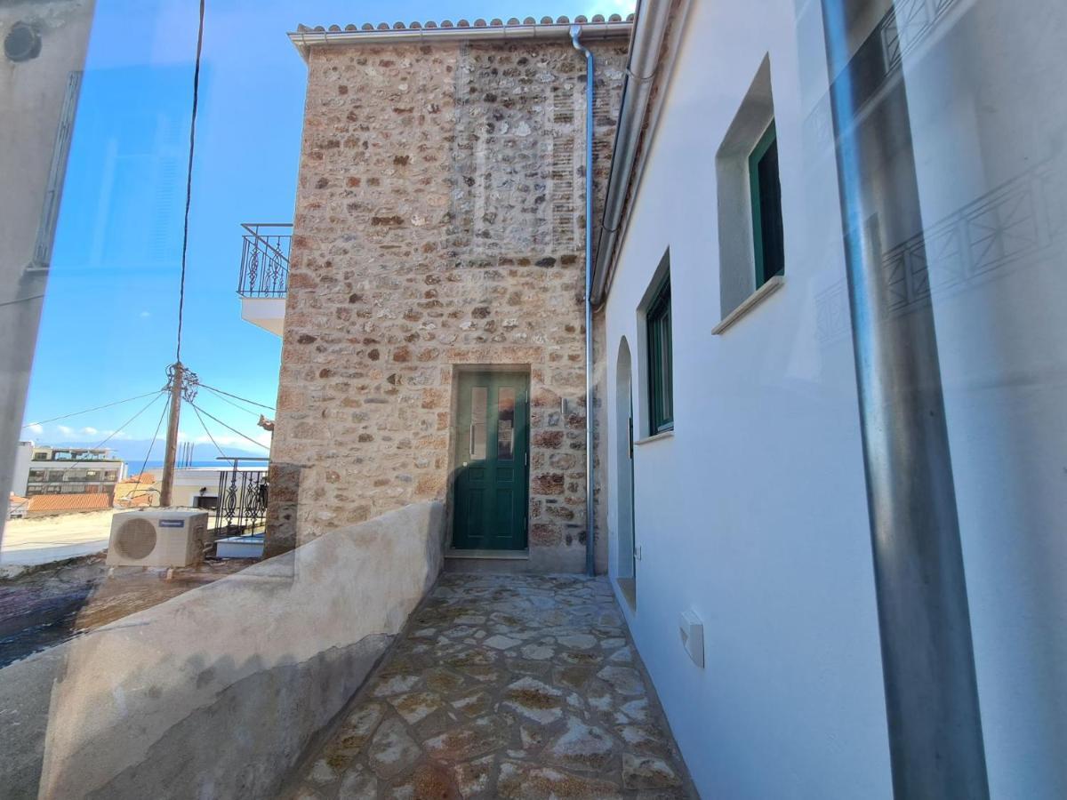 Gythio Townhouse Apartment Exterior photo